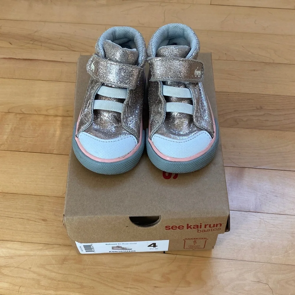 See Kai Run Kids Sneakers Belmont II rose gold size 4 - Picture 1 of 6